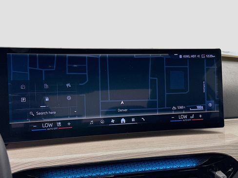 Used 2025 BMW 330i xDrive Sedan image 22