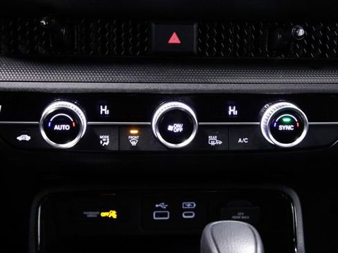 Certified 2025 Honda CR-V EX image 30