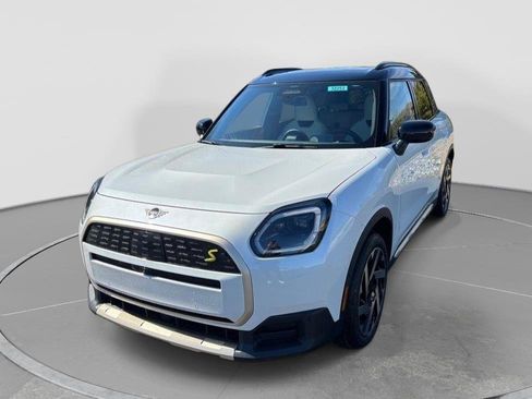Used 2025 MINI Cooper Countryman SE w/ Comfort Package Max AWD/4WD image 1