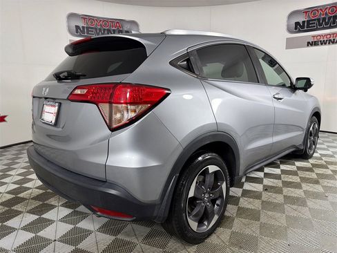 Used 2018 Honda HR-V EX-L image 5