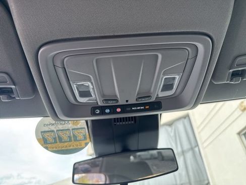 Used 2025 Chevrolet Silverado 1500 W/T RWD image 15