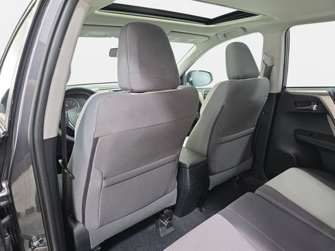 Used 2014 Toyota RAV4 XLE AWD/4WD image 12