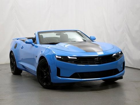 Used 2023 Chevrolet Camaro LT w/ Technology Package image 1