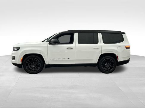 Used 2024 Jeep Grand Wagoneer Series III w/ Rear Seat Video Group 1 image 2