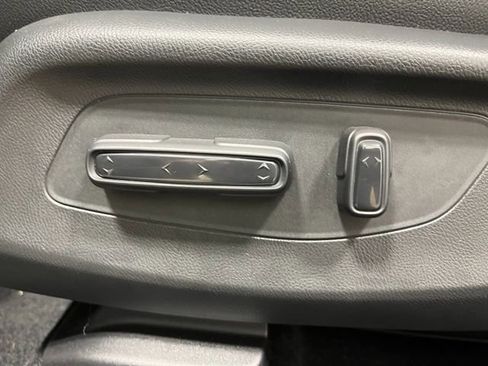 New 2026 Honda HR-V EX-L image 11