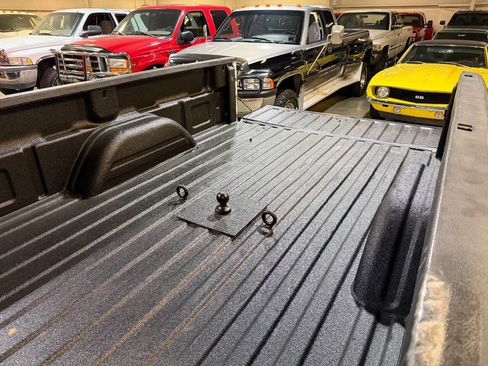 Used 2003 Chevrolet Silverado 3500 LS image 22