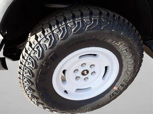 New 2026 Ford Bronco Heritage Edition AWD/4WD image 7