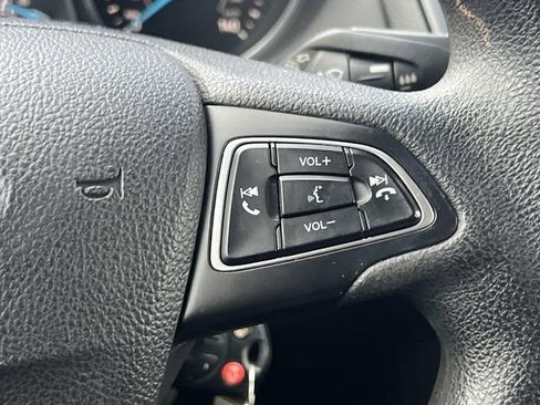 Used 2015 Ford Focus SE image 24