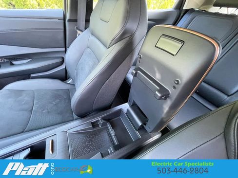 Used 2023 Nissan Ariya AWD image 33