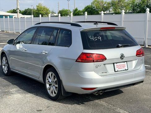 Used 2016 Volkswagen Golf SE w/ Lighting Package FWD image 4
