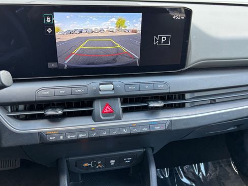 Used 2025 Kia K4 FWD image 17