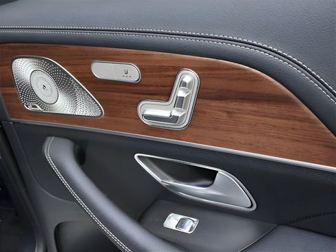 New 2025 Mercedes-Benz GLS 580 4MATIC image 26