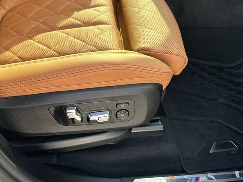 Used 2026 BMW X5 sDrive40i w/ M Sport Package RWD image 13