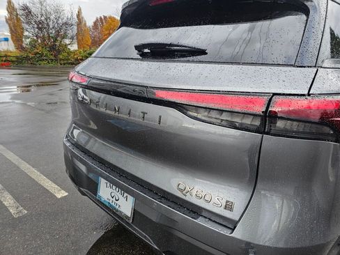 New 2026 INFINITI QX60 Sport image 18