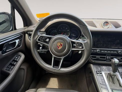 Used 2021 Porsche Macan AWD/4WD image 12