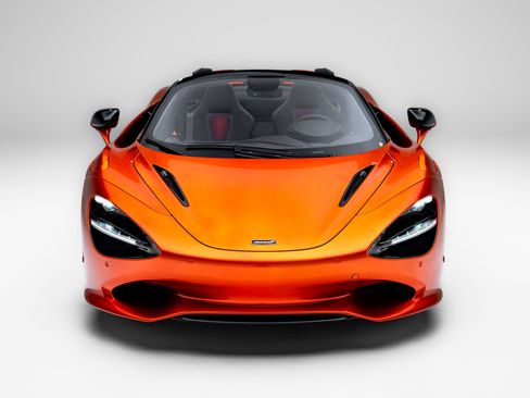 Used 2024 McLaren 750S Spider RWD image 3