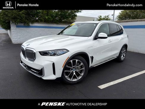 Used 2025 BMW X5 xDrive50e AWD/4WD image 1