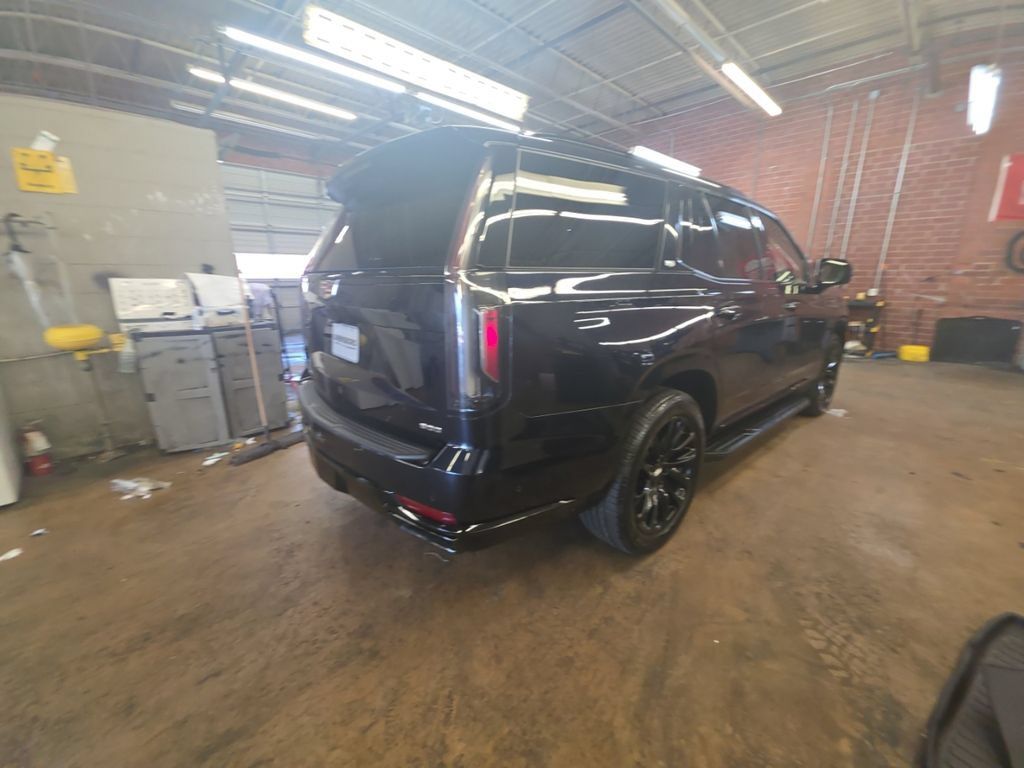 Used 2023 Cadillac Escalade Sport Platinum AWD/4WD image 8