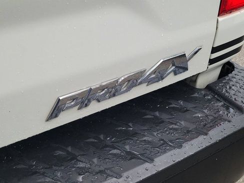 Used 2019 Nissan Titan PRO-4X w/ Pro-4x Convenience Package AWD/4WD image 9
