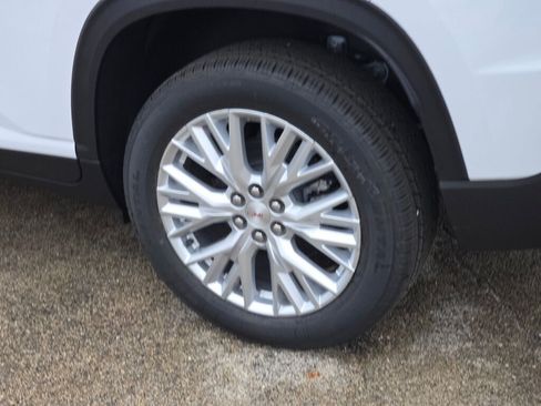 New 2026 GMC Acadia Elevation w/ Elevation Premium Package FWD image 17