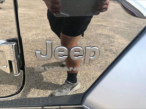 Used 2024 Jeep Wrangler Sport AWD/4WD image 31