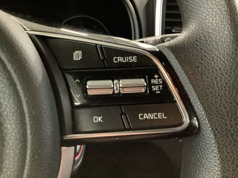 Used 2020 Kia Sportage LX w/ LX Popular Package AWD/4WD image 11