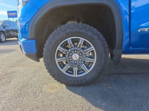 Used 2024 GMC Sierra 1500 AT4 w/ Technology Package image 28