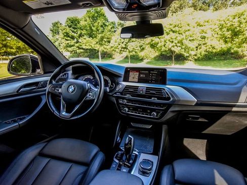 Used 2019 BMW X4 xDrive30i w/ Driving Assistance Package AWD/4WD image 5