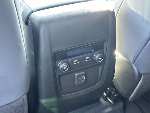 Used 2024 Buick Enclave Essence w/ Experience Buick Package AWD/4WD image 22