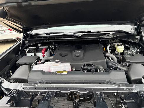 New 2026 Toyota Tundra Limited AWD/4WD image 42