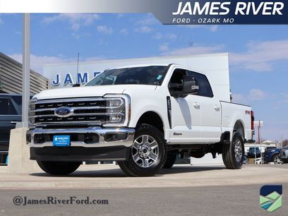 New 2025 Ford F250 Lariat w/ FX4 Off-Road Package