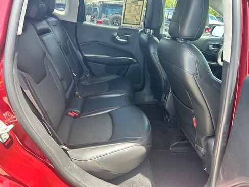 Used 2021 Jeep Compass Trailhawk AWD/4WD image 28
