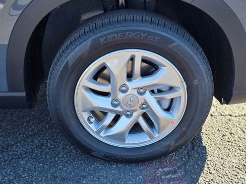 New 2026 Hyundai Venue SE image 8