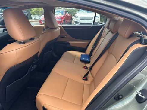 Certified 2024 Lexus ES 350 w/ Premium Package FWD image 8