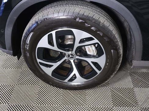 Used 2025 Mercedes-Benz GLC 350e 4MATIC image 20