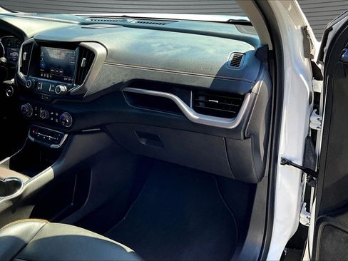 Used 2024 GMC Terrain AT4 w/ Infotainment Package II AWD/4WD image 17