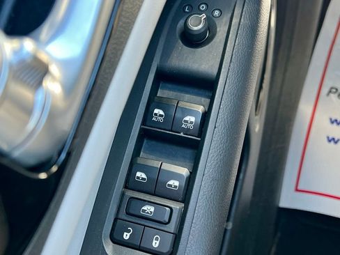 Used 2024 Jeep Compass Limited image 26