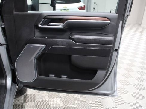 Used 2025 GMC Sierra 2500 Denali image 24