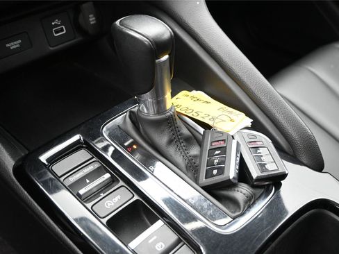 Used 2025 Acura Integra FWD image 5