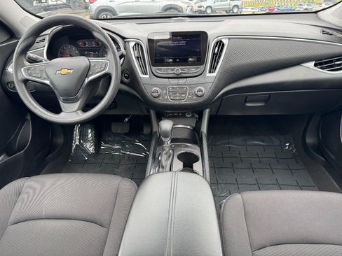 Used 2024 Chevrolet Malibu LT FWD image 11