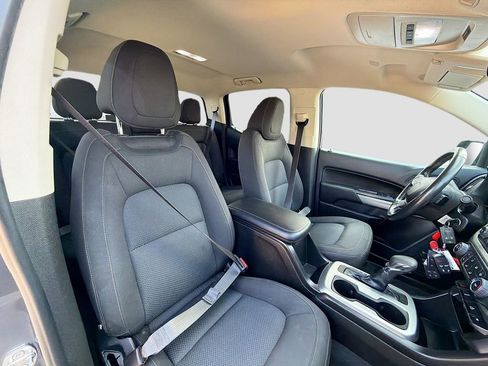 Used 2022 Chevrolet Colorado LT w/ LT Convenience Package image 25