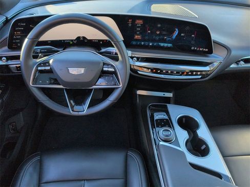 Certified 2024 Cadillac Lyriq Tech w/ Driver Assist Package image 27