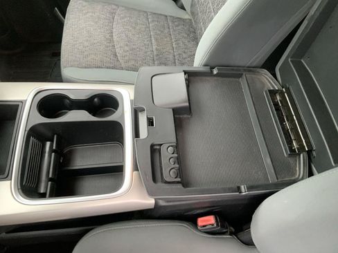 Used 2016 RAM 1500 Big Horn AWD/4WD image 41
