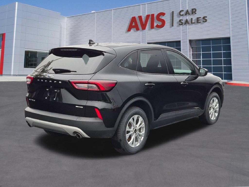 Used 2025 Ford Escape Active AWD/4WD image 6