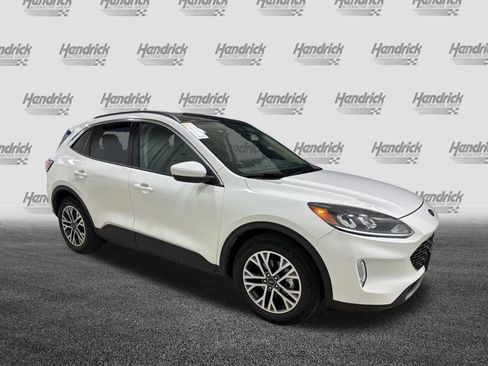 Used 2020 Ford Escape SEL image 2