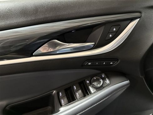 Used 2018 Buick Enclave Premium w/ Experience Buick Package image 22