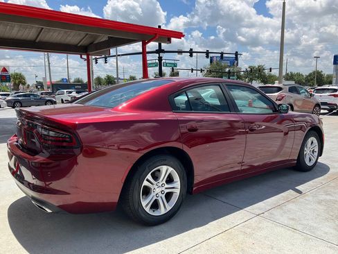 Used 2019 Dodge Charger SXT w/ Leather Interior Group image 5