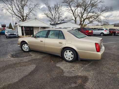 Used 2005 Cadillac De Ville Sedan w/ Equipment Group image 8