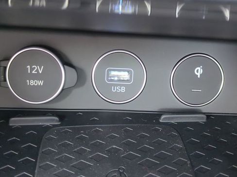 Used 2026 Genesis G70 2.5T Prestige image 22