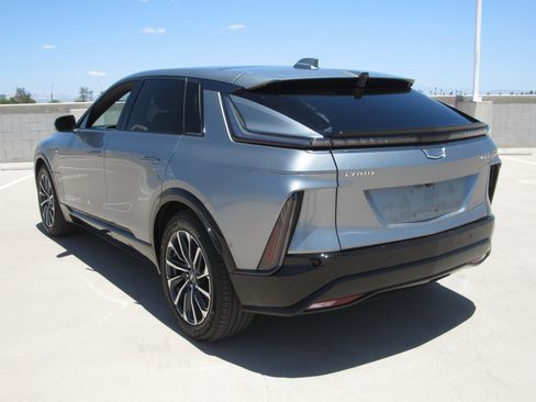 Used 2024 Cadillac Lyriq Sport RWD image 6